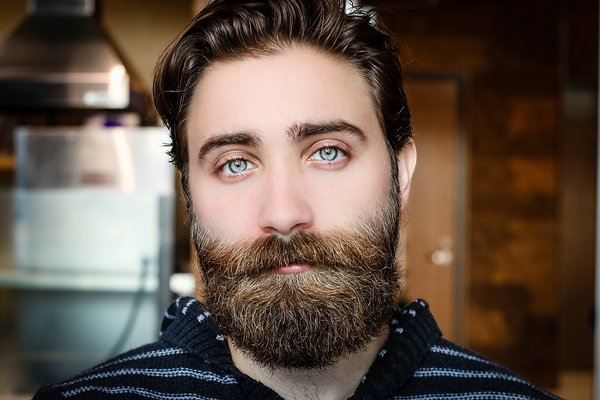 Comment faire pousser sa barbe naturellement et rapidement ?
